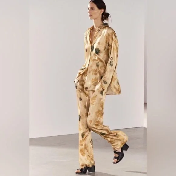 ZARA CO-ORD SET ZW COLLECTION PRINTED 100% SILK PANTS AND SHIRT